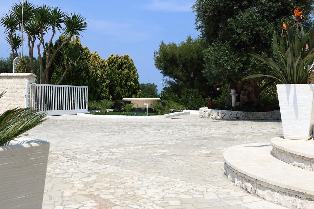 Villa Santo Stefano Монополи Экстерьер фото